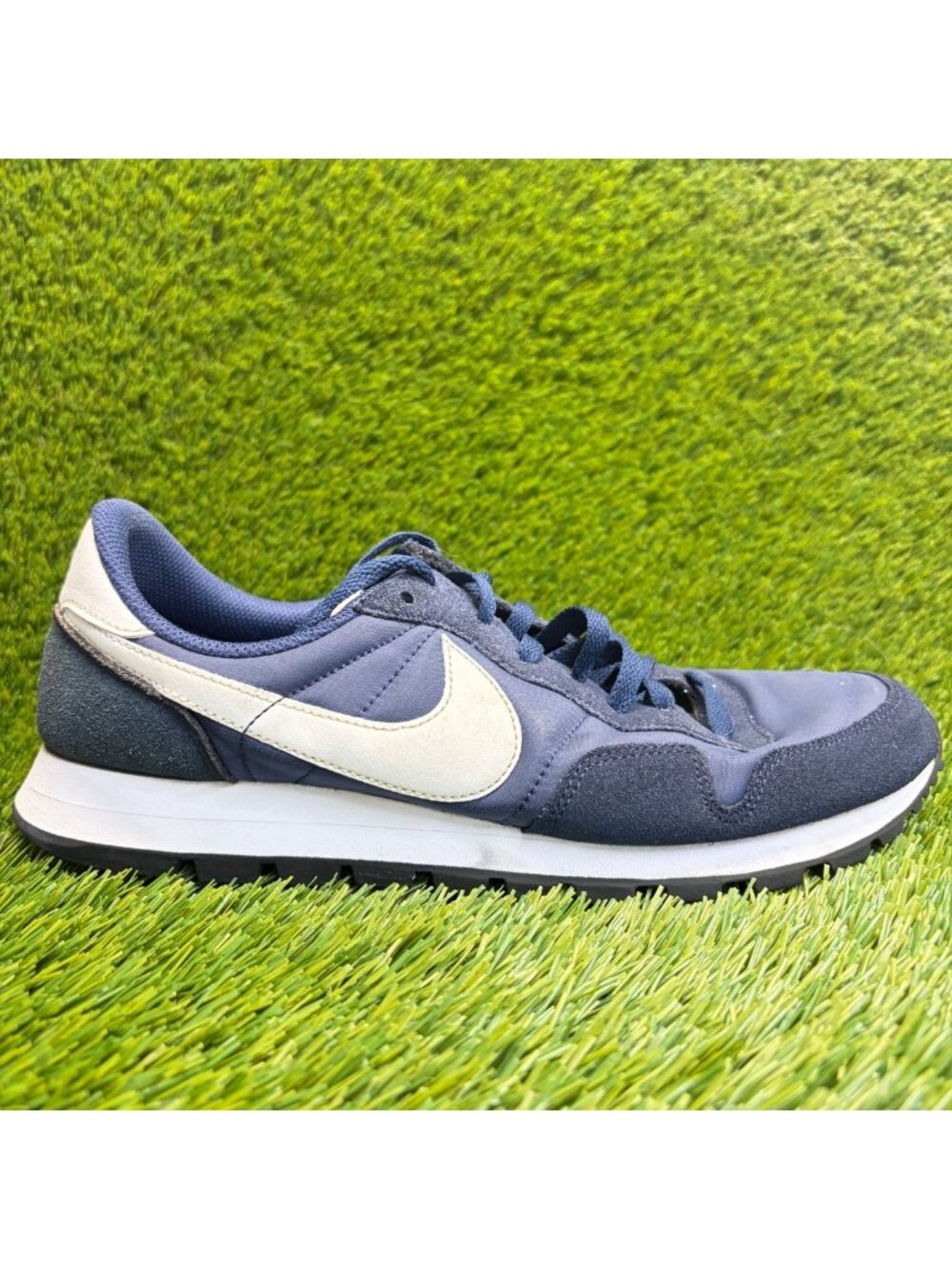 Nike Air Zoom Pegasus 83 Mens Size 10 Navy White Athletic Running Shoes Sneakers